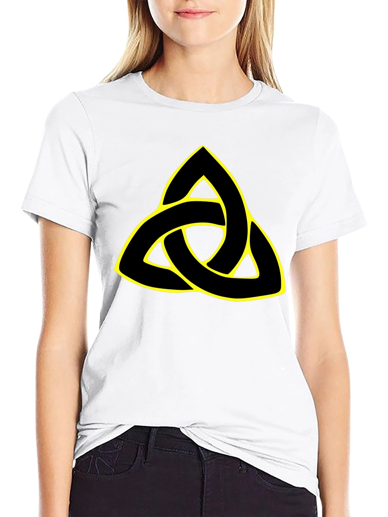 Camiseta Negra con Triquetra Celta Amarilla