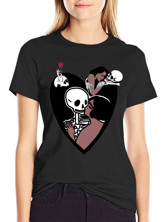Camiseta Negra con Diseño Romántico de Calaveras