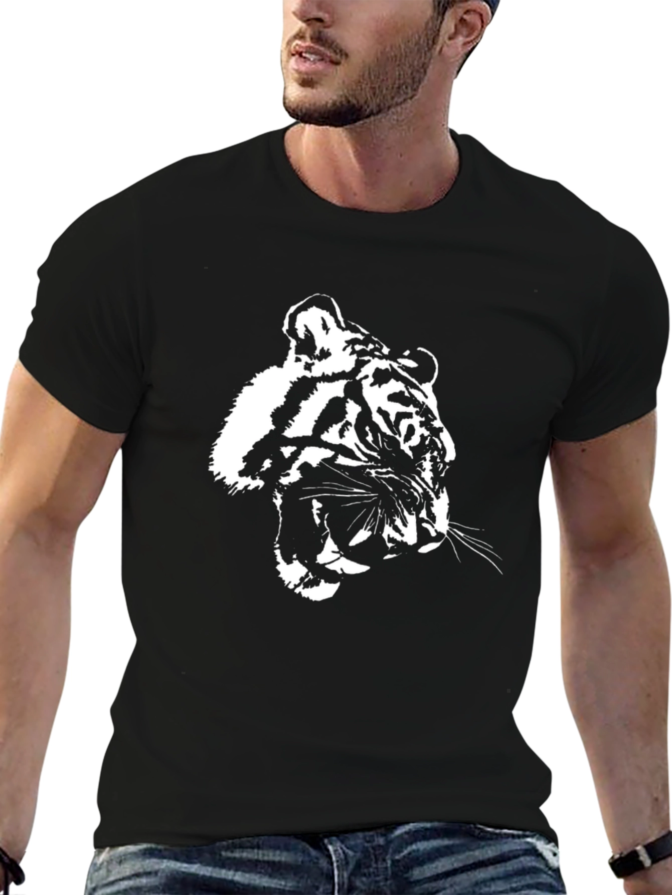 Camiseta Negra con Diseño de Tigre Blanco
