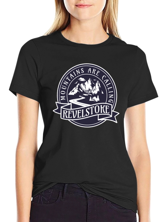 Camiseta Negra Mountains Are Calling Revelstoke