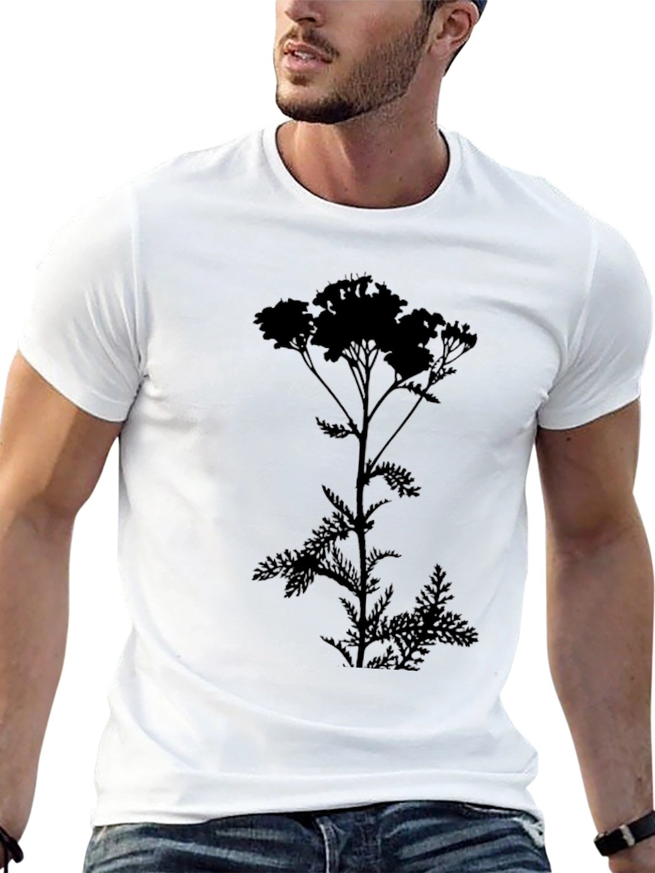 Camiseta Negra con Silueta de Planta Floral