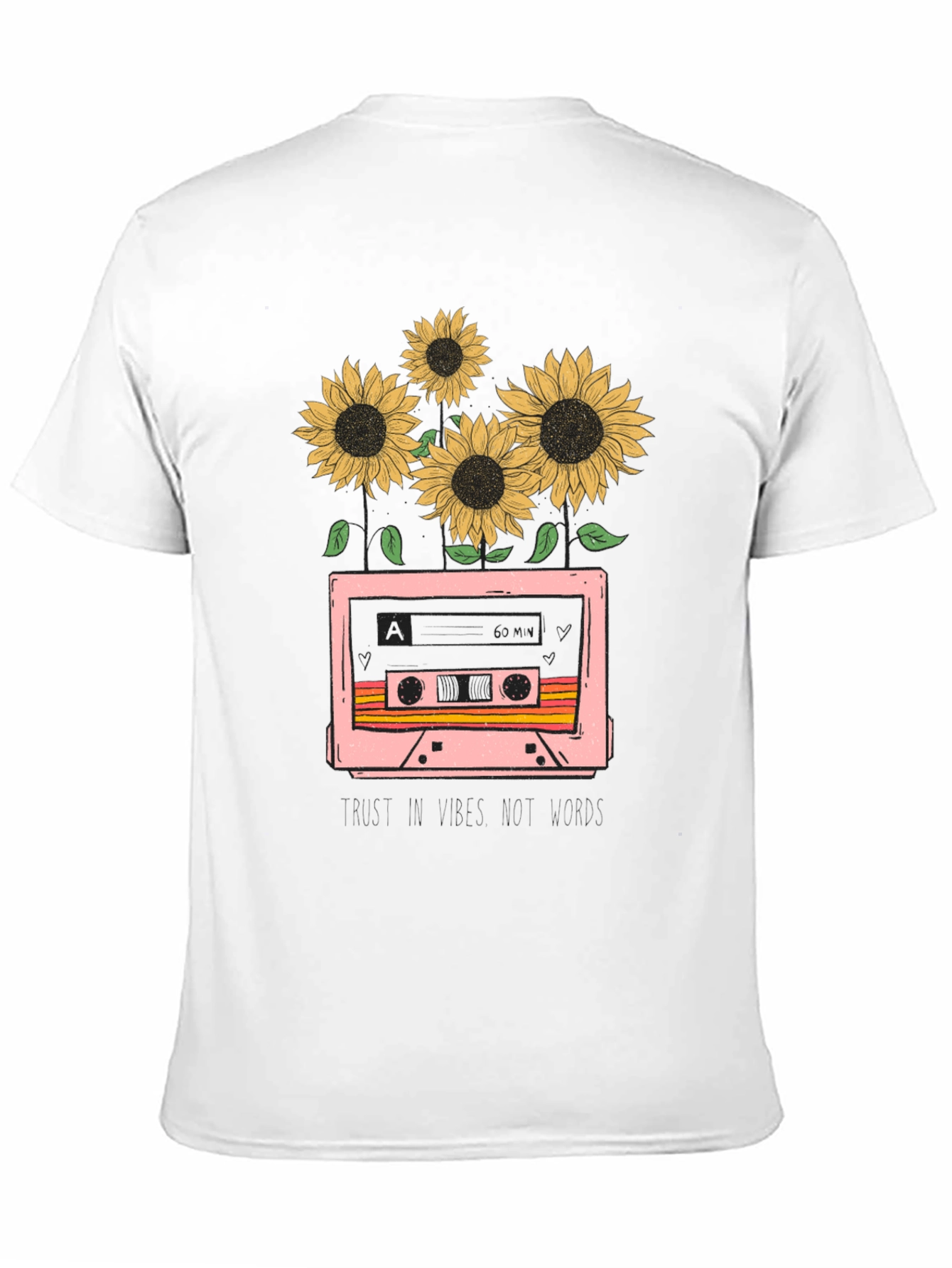 Camiseta Negra con Diseño Retro de Cassette y Girasoles