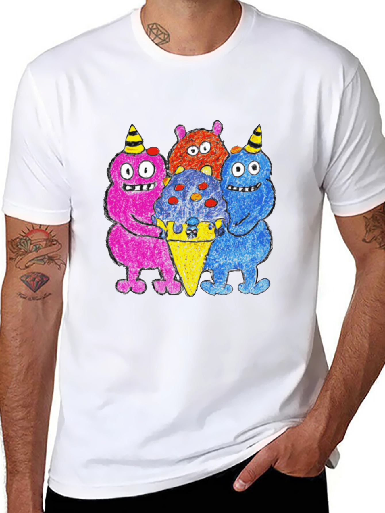 Camiseta Negra con Monstruos Amantes del Helado