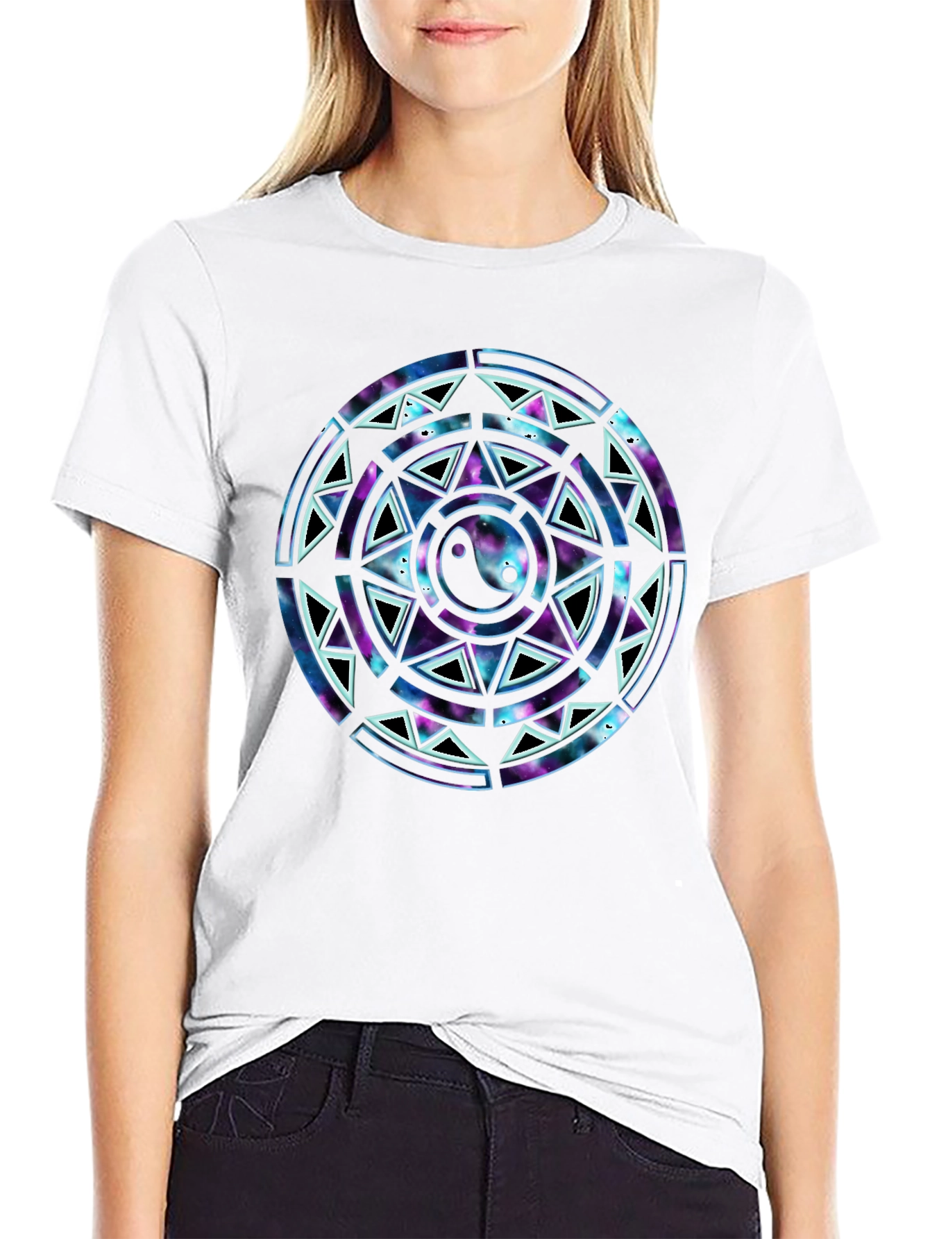 Camiseta Negra con Diseño Yin Yang Cósmico