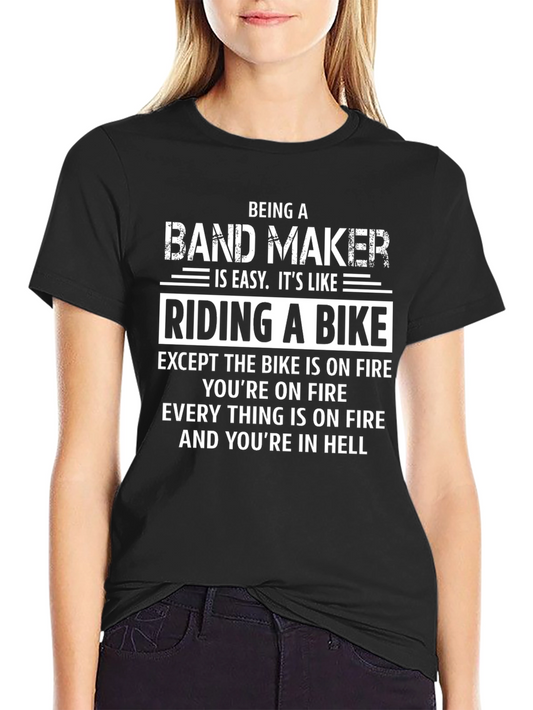 Camiseta Negra: Banda Musical ¡El Infierno en Dos Ruedas!