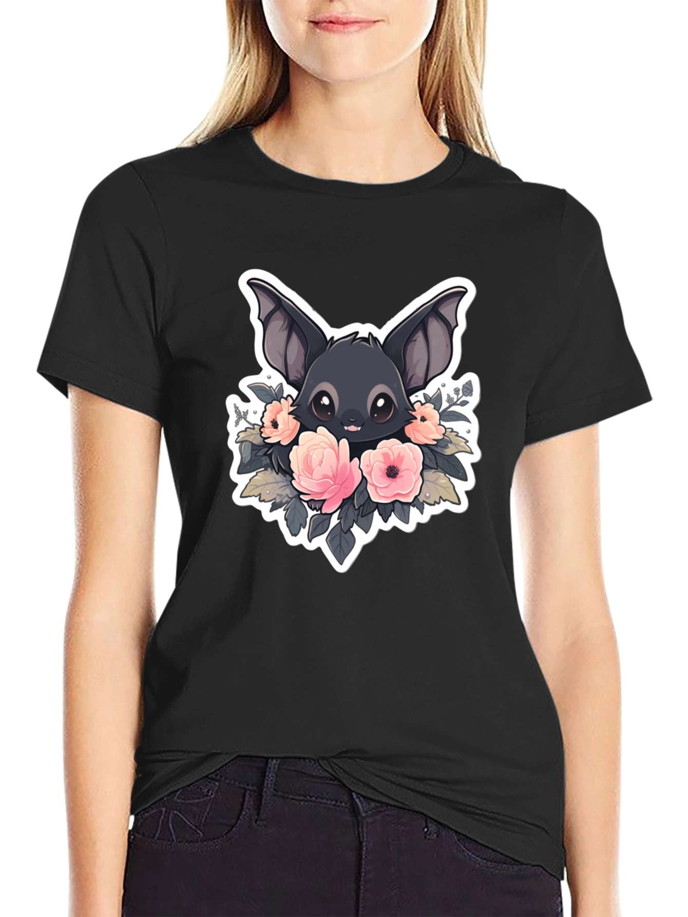 Camiseta Negra con Diseño de Murciélago Floral
