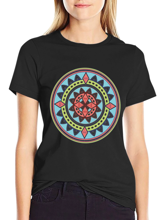 Camiseta Negra con Mandala Colorida