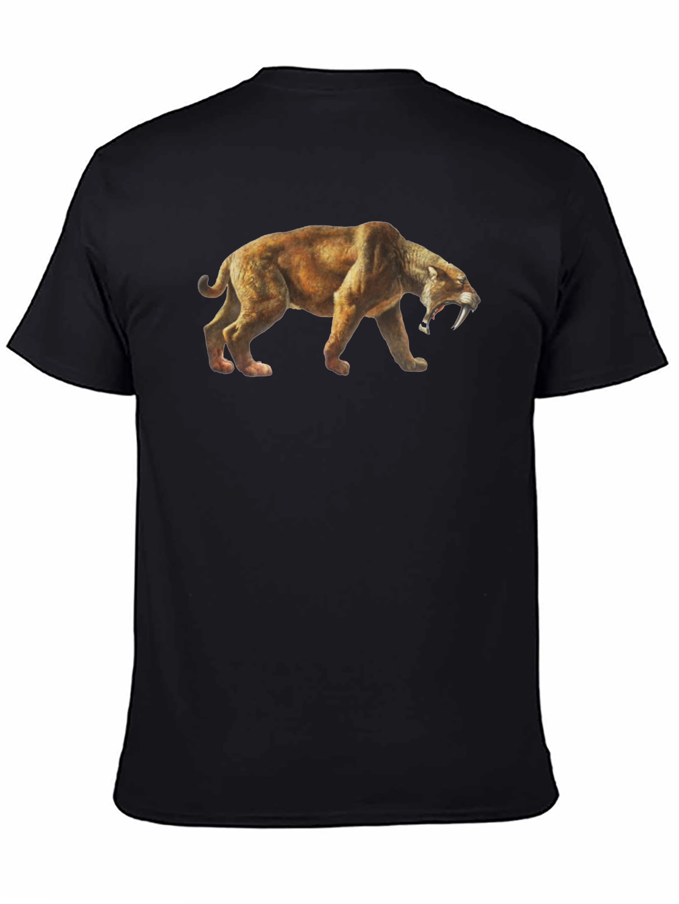 Camiseta Negra con Diseño de Tigre Dientes de Sable