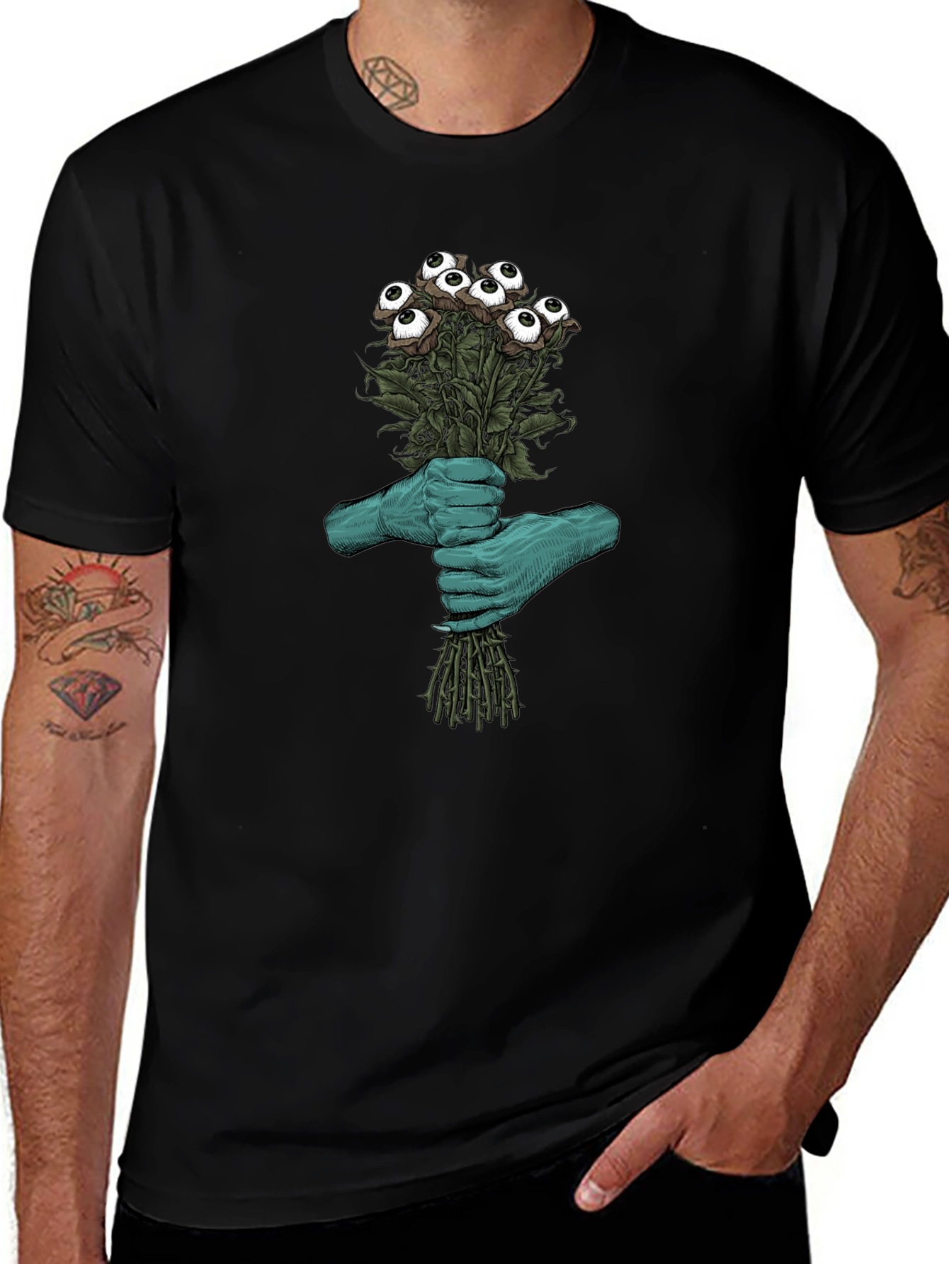 Camiseta Negra con Diseño Floral Ocular