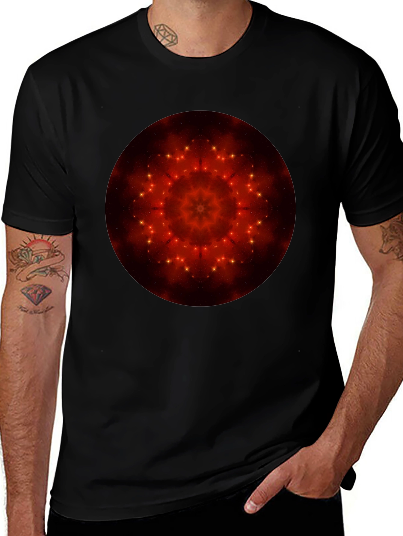 Camiseta Negra con Diseño Mandala Estelar Rojo