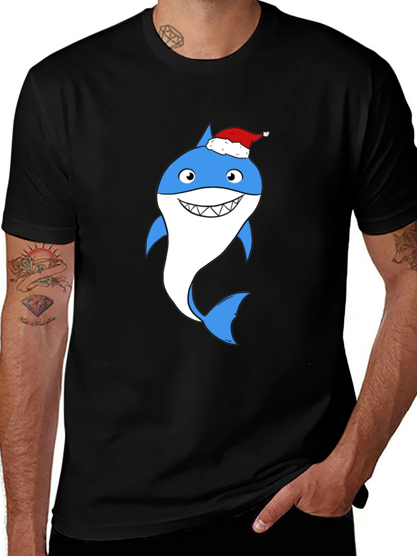Camiseta Negra con Tiburón Navideño