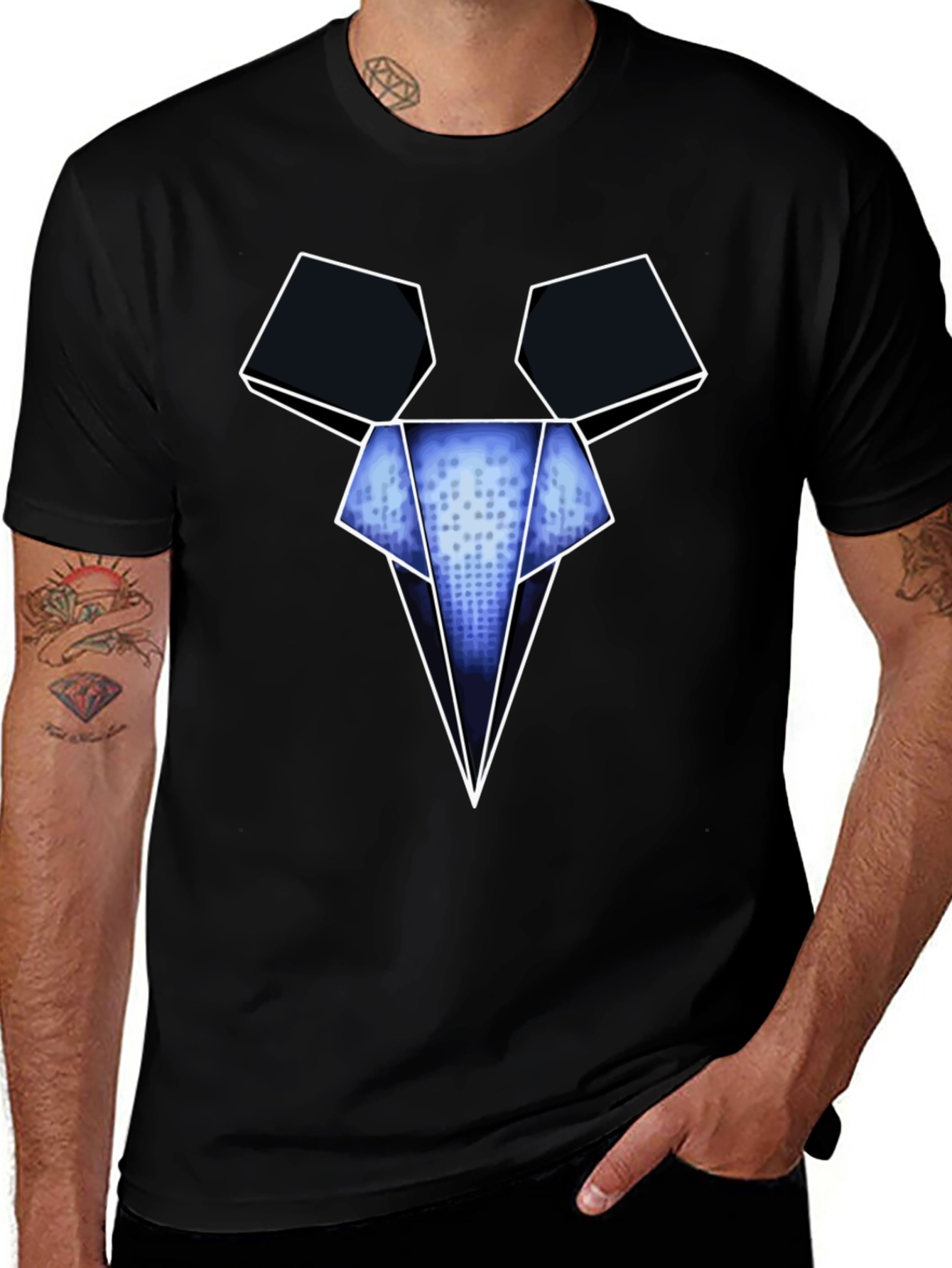 Camiseta Negra con Diseño Gráfico Abstracto
