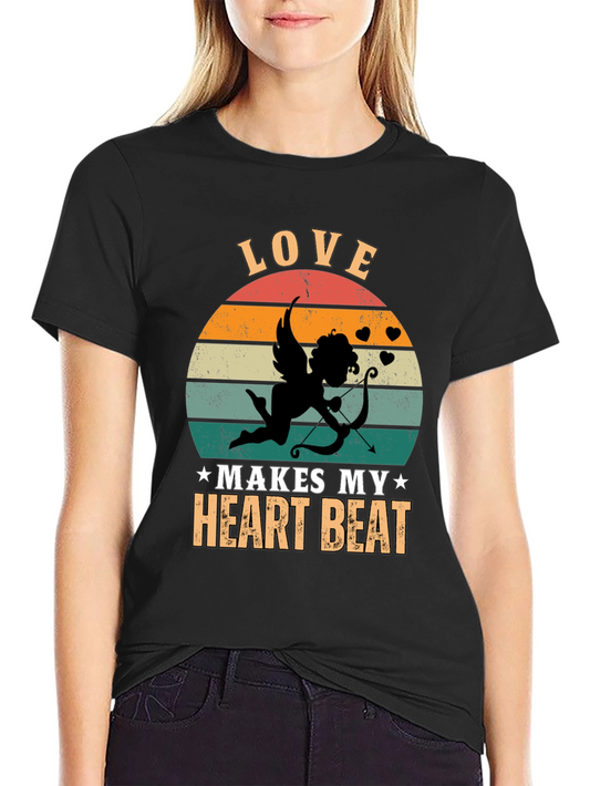 Camiseta Negra Love Makes My Heart Beat Cupido