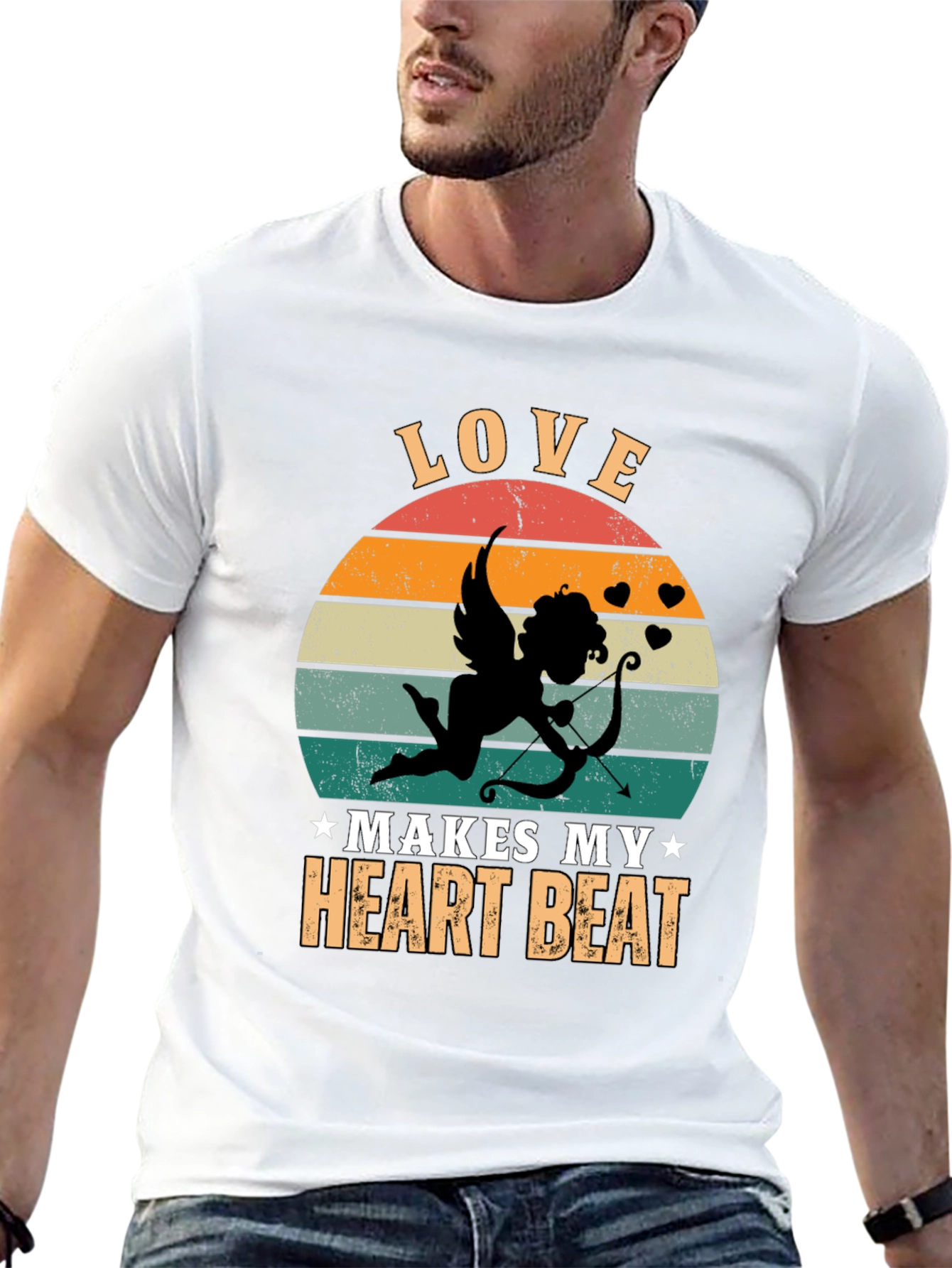 Camiseta Negra Love Makes My Heart Beat Cupido