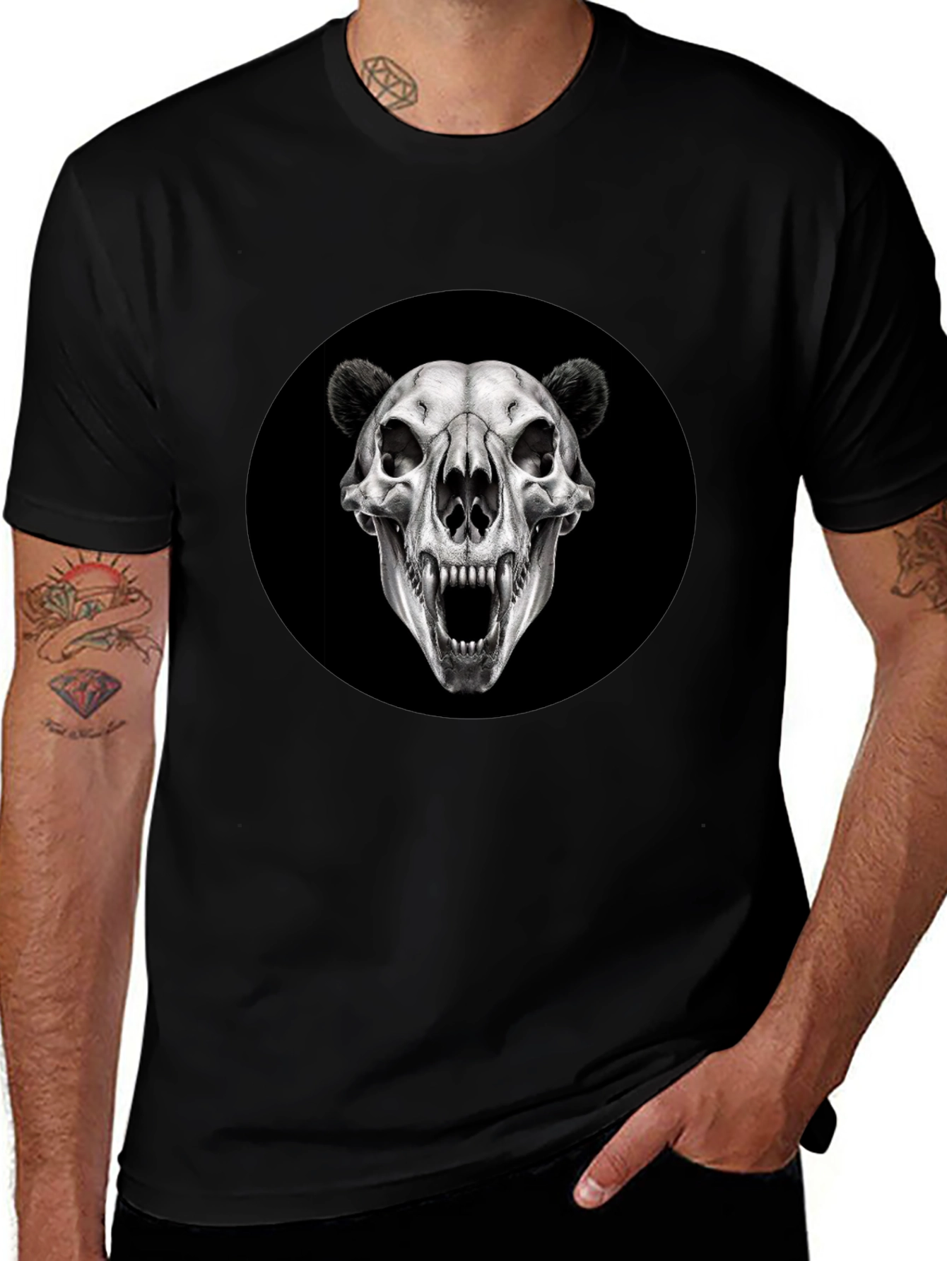 Camiseta Negra con Cráneo de Oso