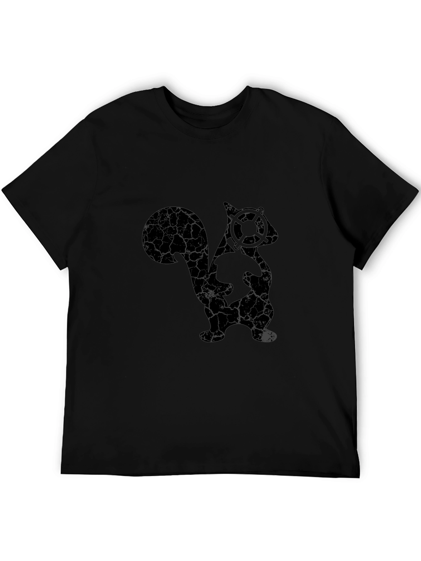 Camiseta Negra con Diseño de Skuntank