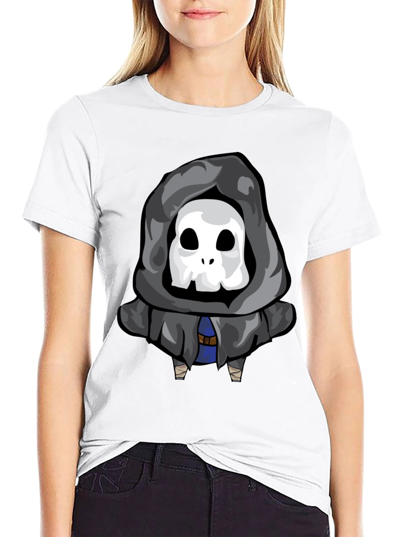 Camiseta Negra con Estampado de Calavera Encapuchada