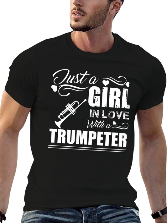 Camiseta Negra Just a Girl in Love With a Trumpeter