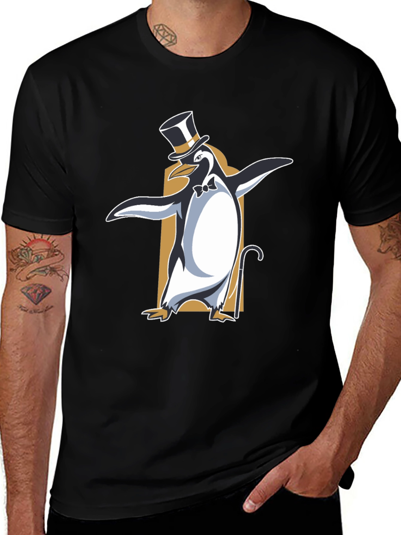 Camiseta Negra con Pingüino Elegante
