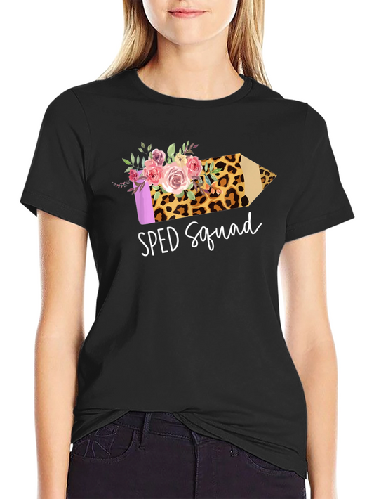 Camiseta Negra SPED Squad con Diseño Floral y de Leopardo