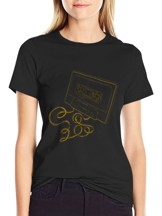 Camiseta Negra con Diseño de Cassette Vintage