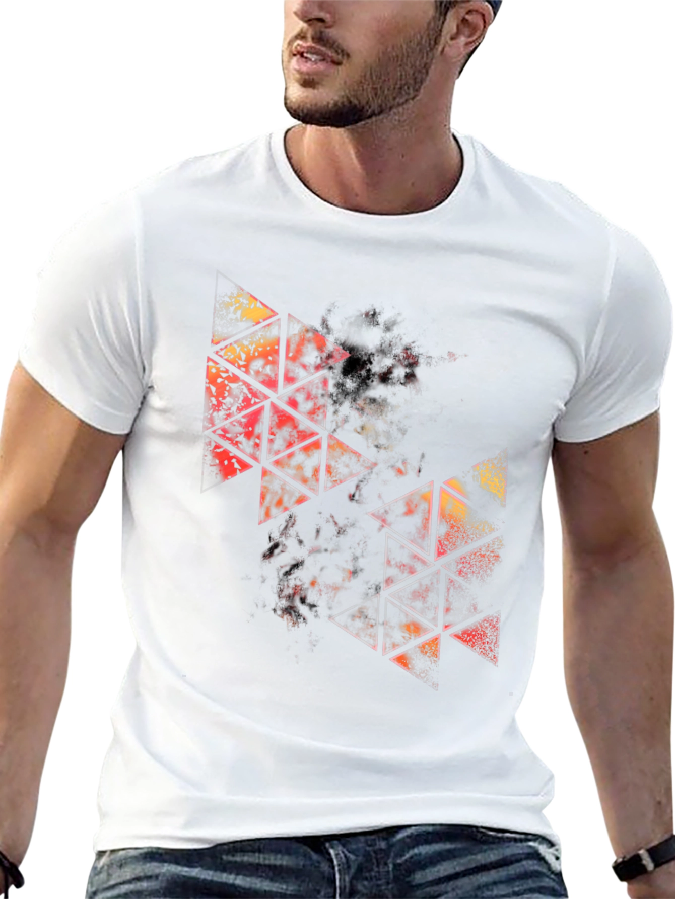 Camiseta Negra con Diseño Abstracto de Triángulos