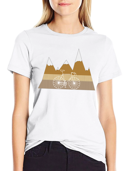 Camiseta Negra con Diseño de Bicicleta y Montañas