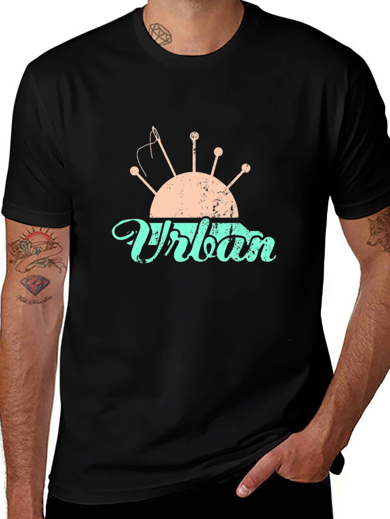 Camiseta Negra con Diseño de Costura Urbana