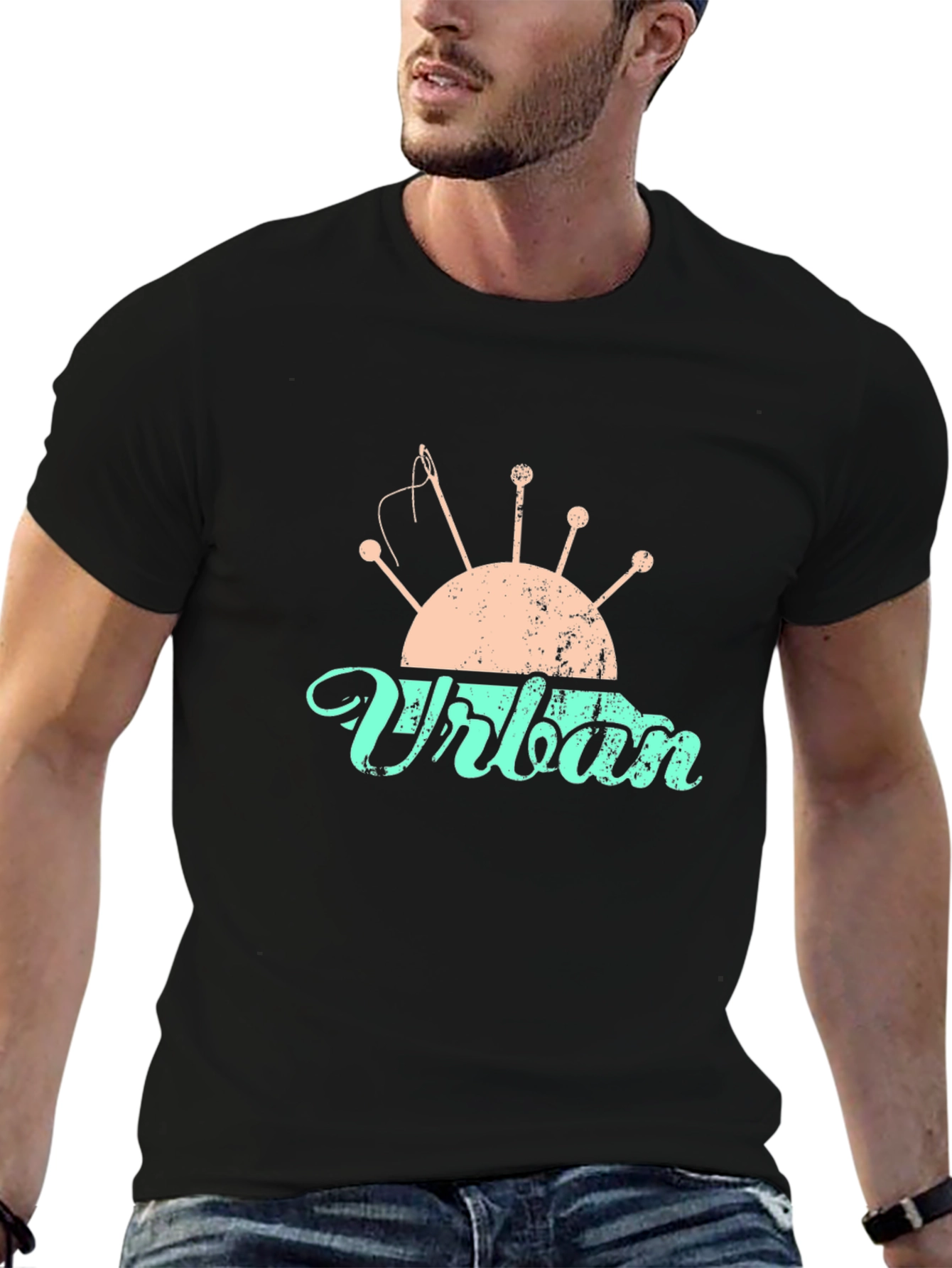 Camiseta Negra con Diseño de Costura Urbana