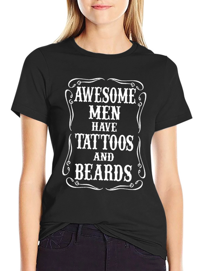 Camiseta Negra: ¡Hombres Impresionantes con Tatuajes y Barbas!