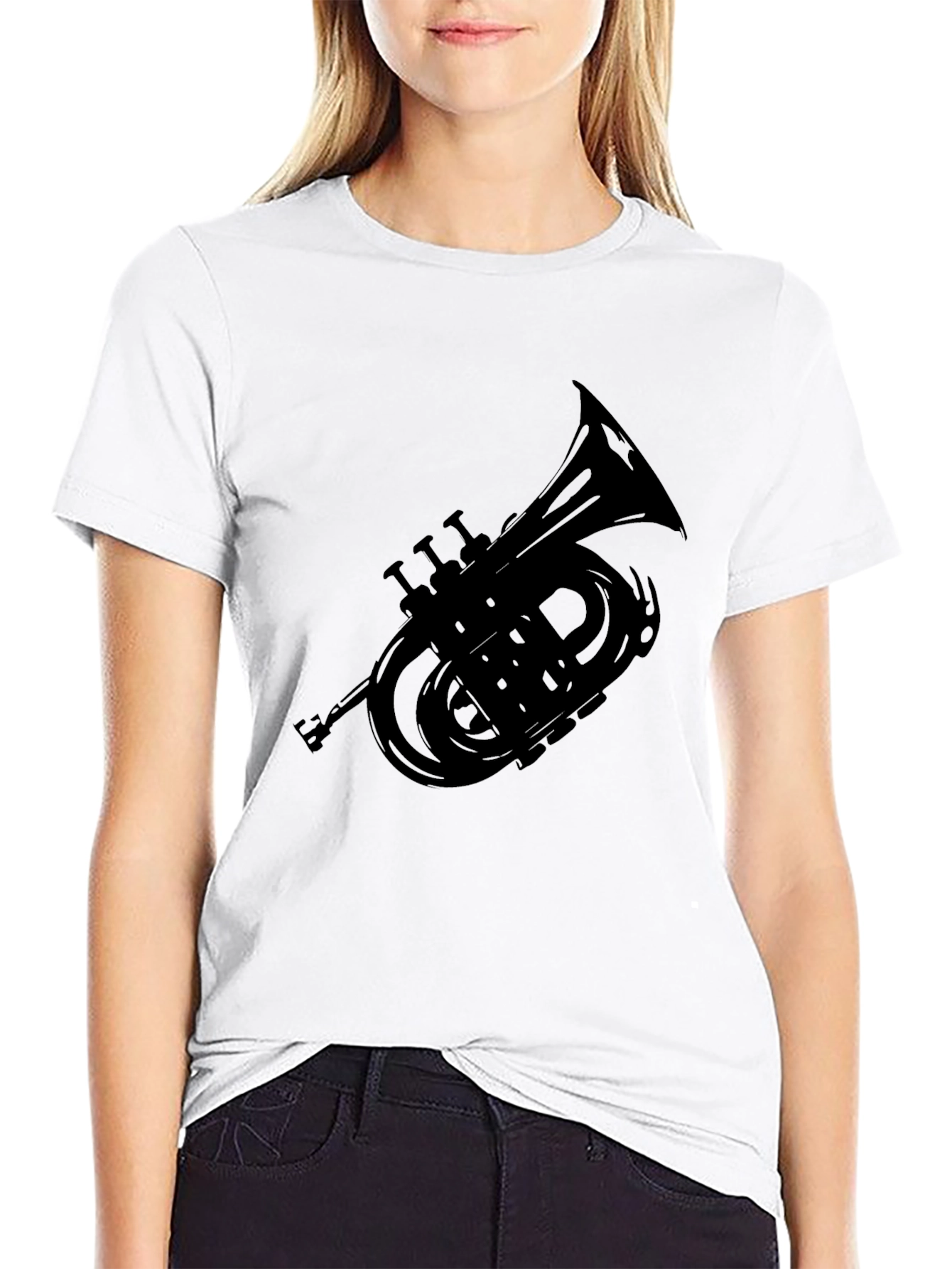 Camiseta Negra con Diseño de Corneta