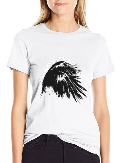 Camiseta Negra Cuervo Abstracto Estilo Grunge