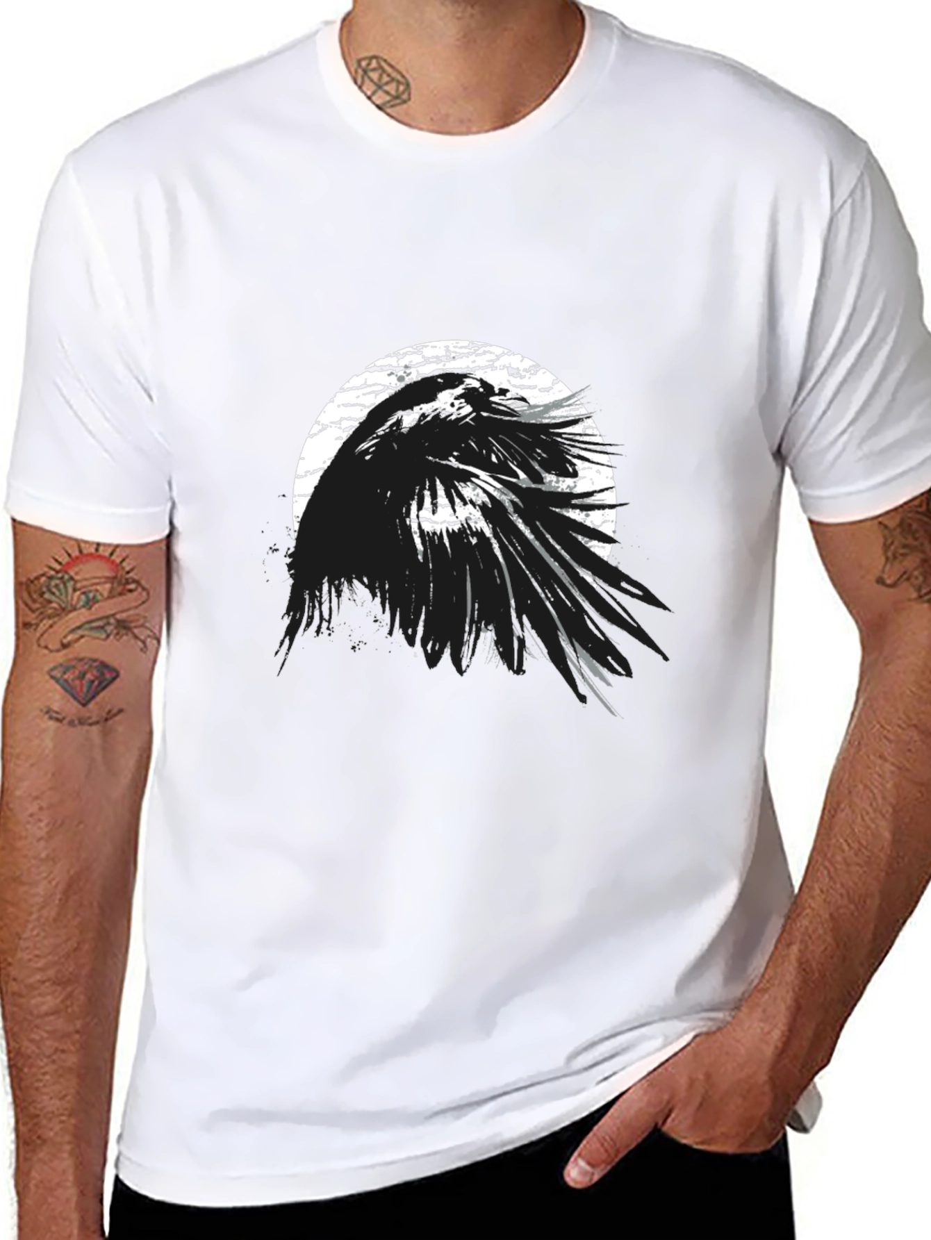 Camiseta Negra Cuervo Abstracto Estilo Grunge