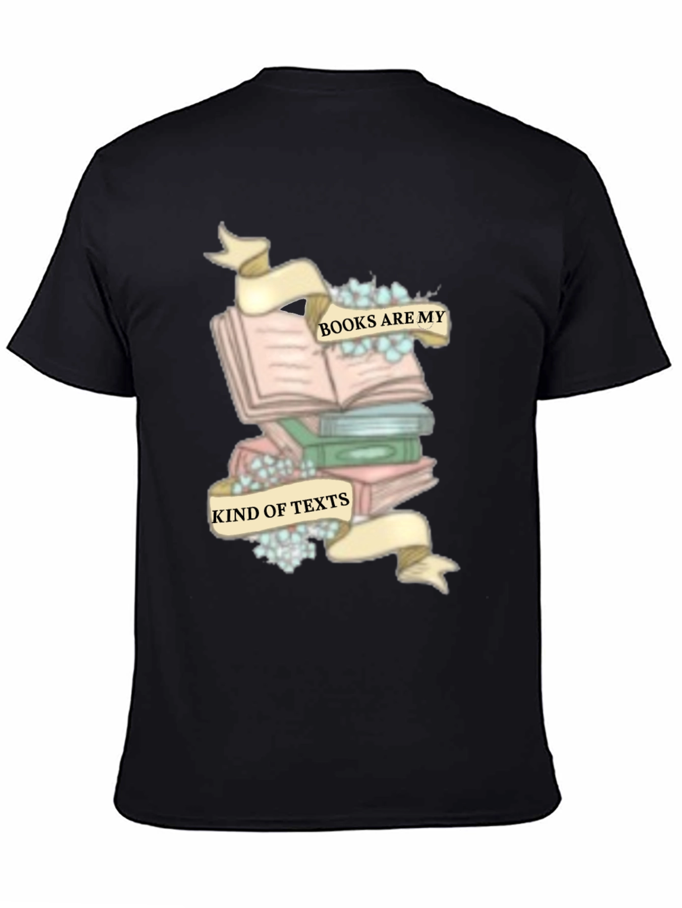 Camiseta Negra con Diseño de Libros y Frase Literaria