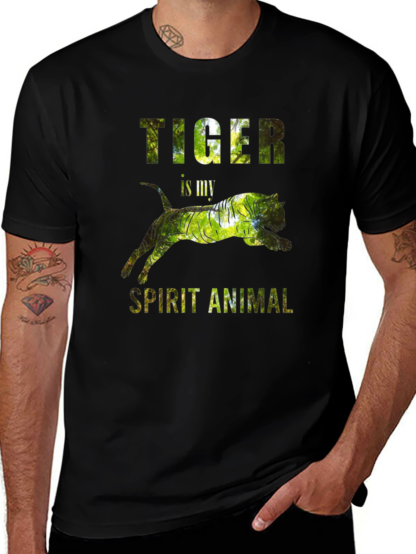 Camiseta Negra con Diseño de Tigre - Animal Espiritual