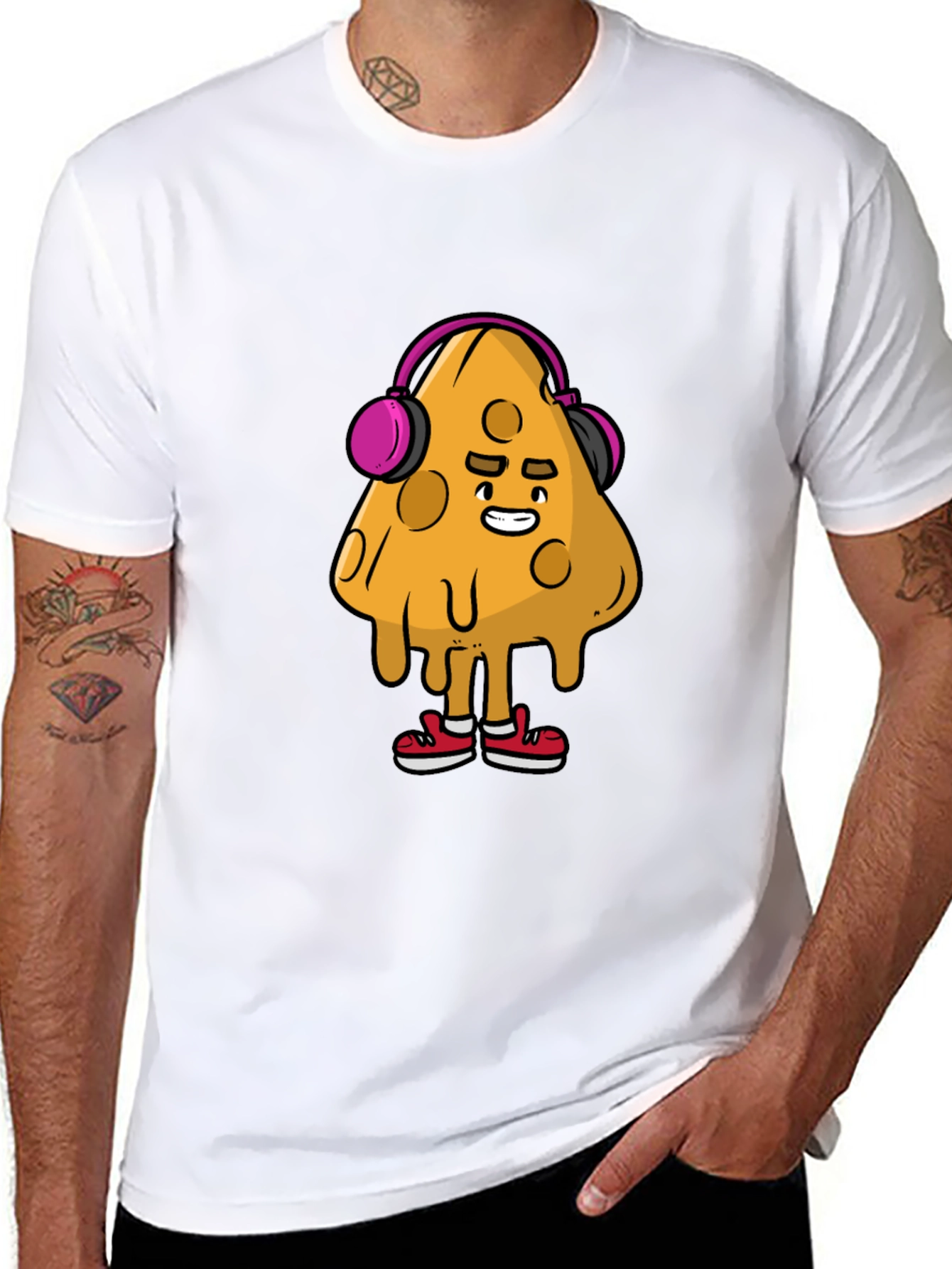 Camiseta Negra con Diseño Divertido de Queso con Auriculares