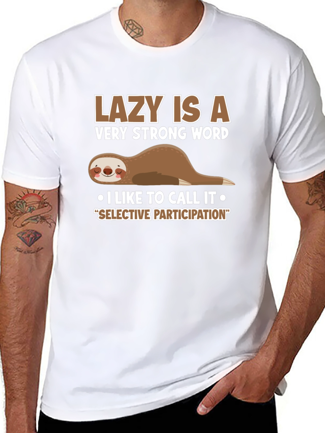 Camiseta Negra con Diseño de Oso Perezoso Participación Selectiva