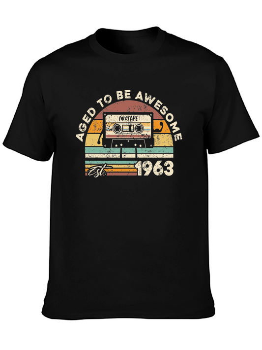 Camiseta Negra Aged to Be Awesome - Est. 1963