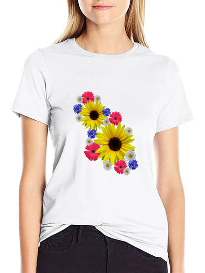 Camiseta Negra con Diseño Floral Vibrante