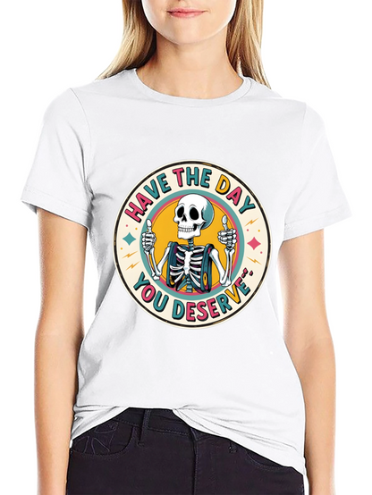 Camiseta Negra con Diseño de Esqueleto Optimista