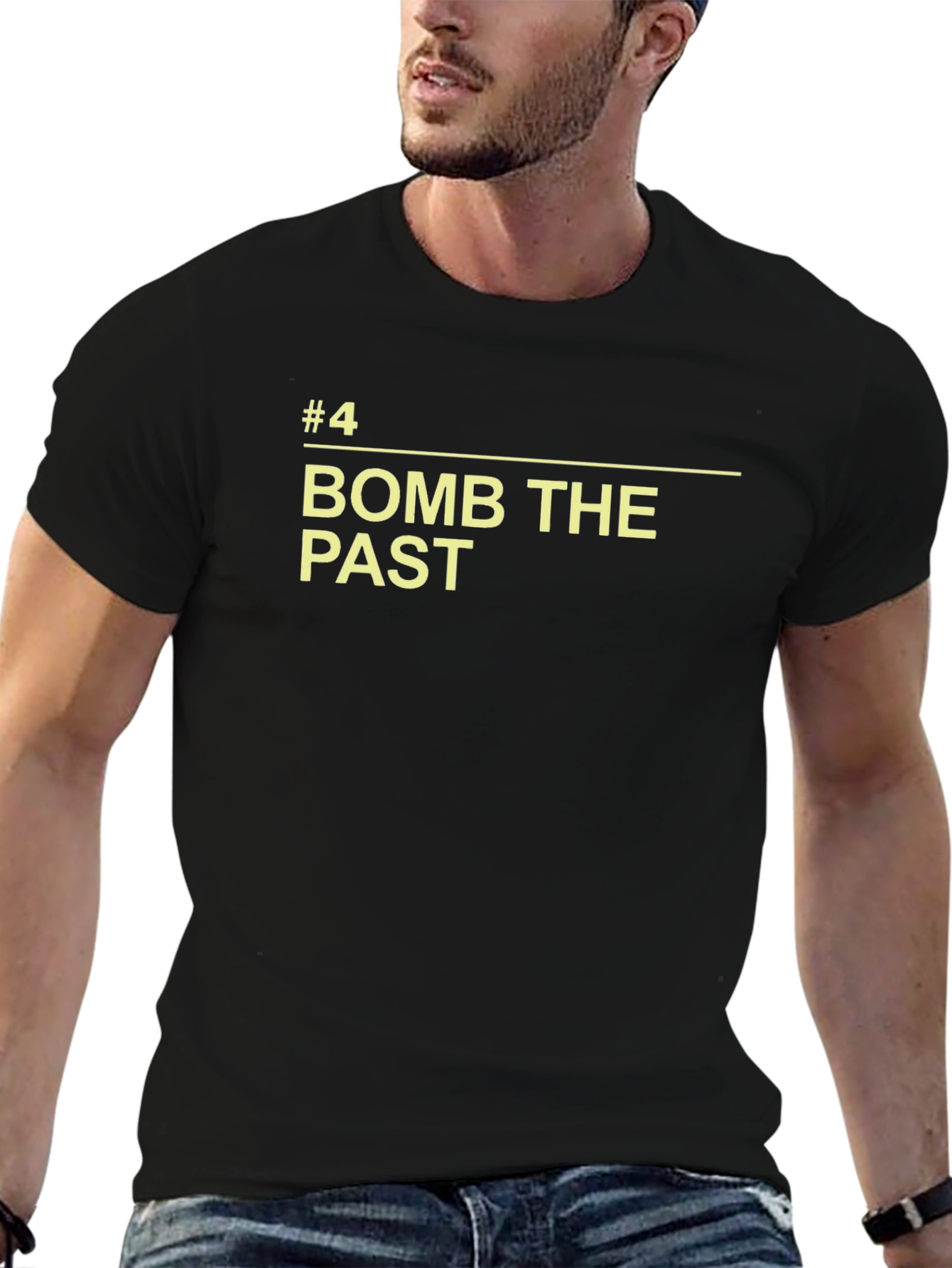 Camiseta Negra con Diseño Bomb The Past