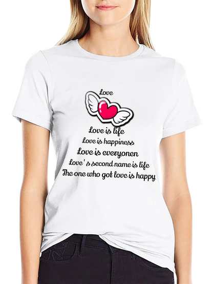 Camiseta Negra con Diseño de Amor