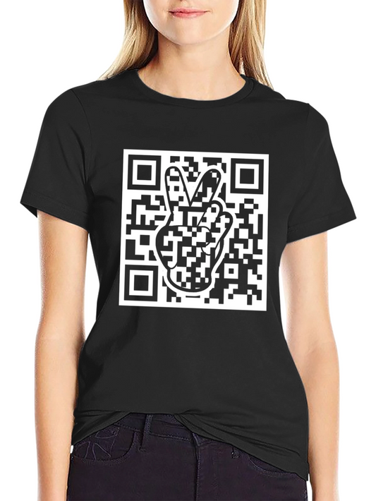 Camiseta Negra con Diseño de Código QR y Mano de Paz