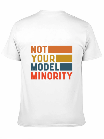 Camiseta Negra: No Soy Tu Minoría Modelo