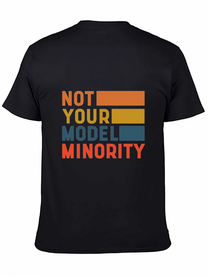 Camiseta Negra: No Soy Tu Minoría Modelo