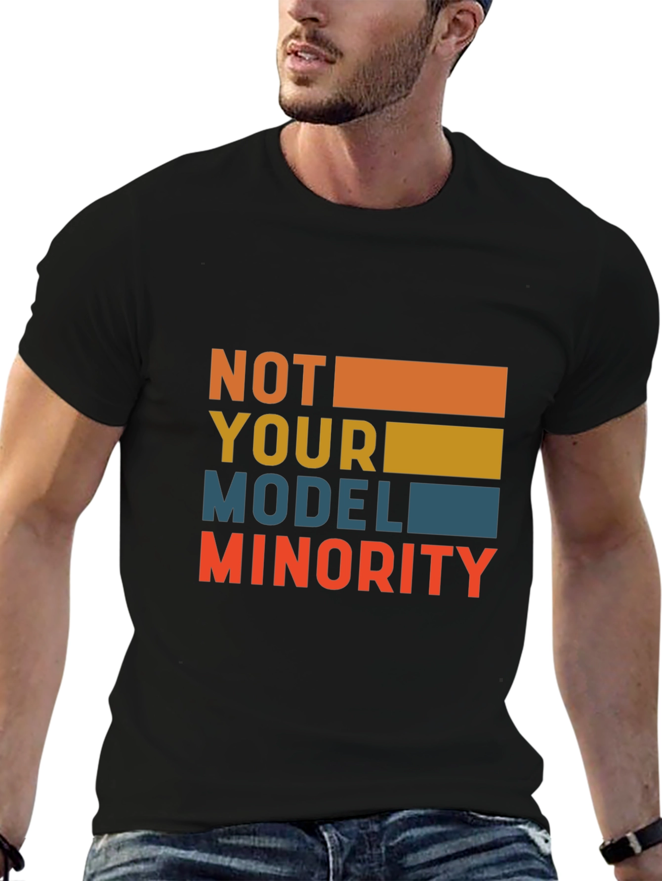 Camiseta Negra: No Soy Tu Minoría Modelo