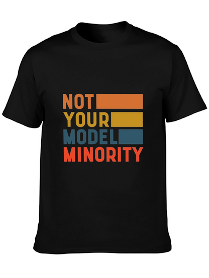 Camiseta Negra: No Soy Tu Minoría Modelo
