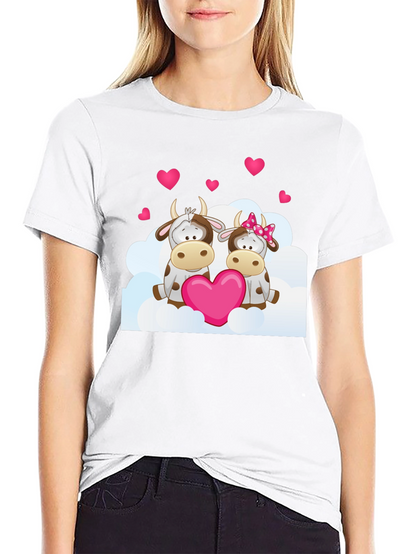 Camiseta Negra con Diseño de Vacas Enamoradas