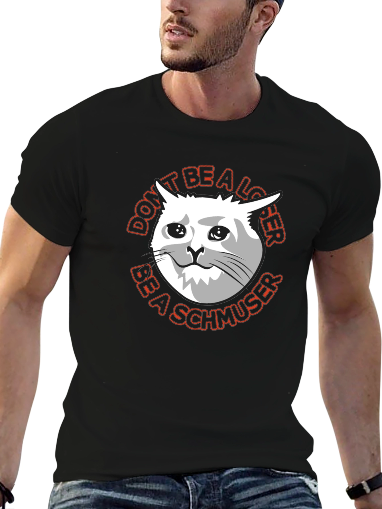 Camiseta Negra con Gato Triste Sé un Schmoozer