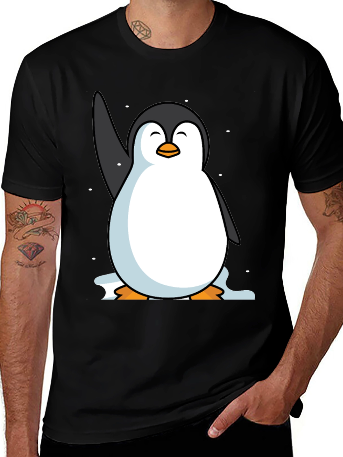 Camiseta Negra con Pingüino Sonriente
